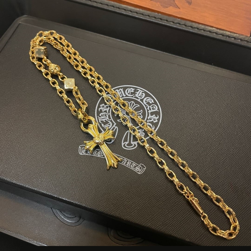 Ch**me He**ts necklaces